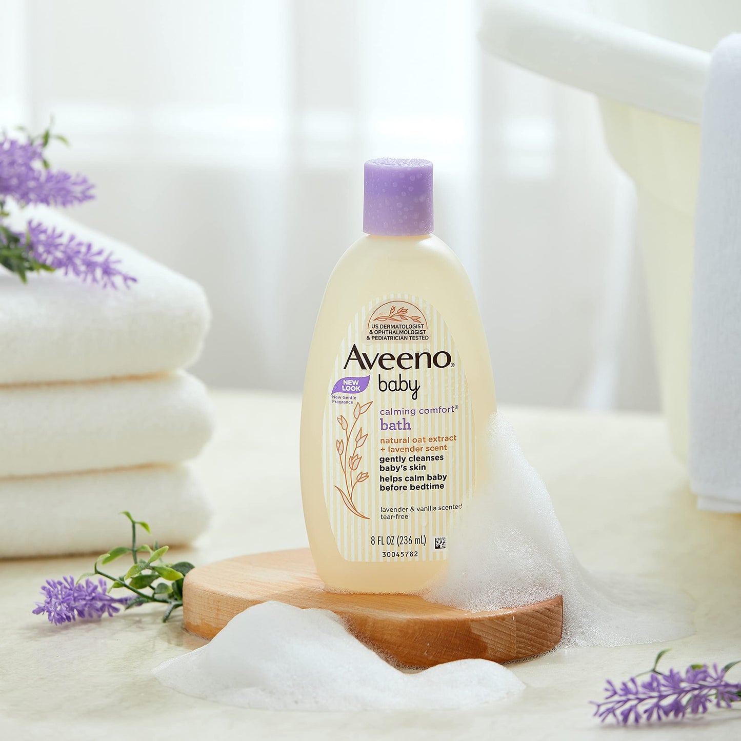 Aveeno Baby Calming Comfort Bath With Relaxing Lavender & Vanilla Scents, Hypoallergenic & Tear-Free Formula, Paraben- & Phthala