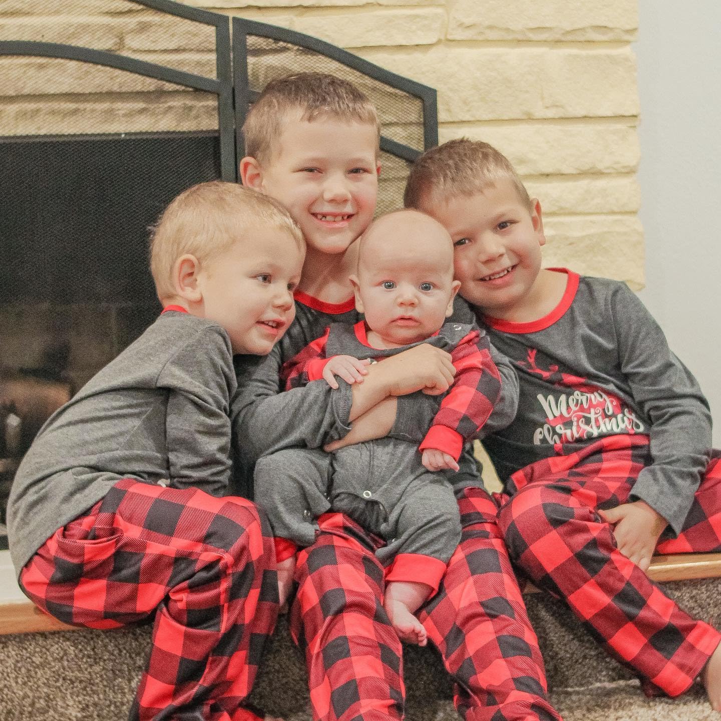 Iffei Matching Family Pajamas Sets Christmas Pj 'S Sleepwear Merry Christmas Reindeer With Plaid Bottom With Pocket 3-4 Years