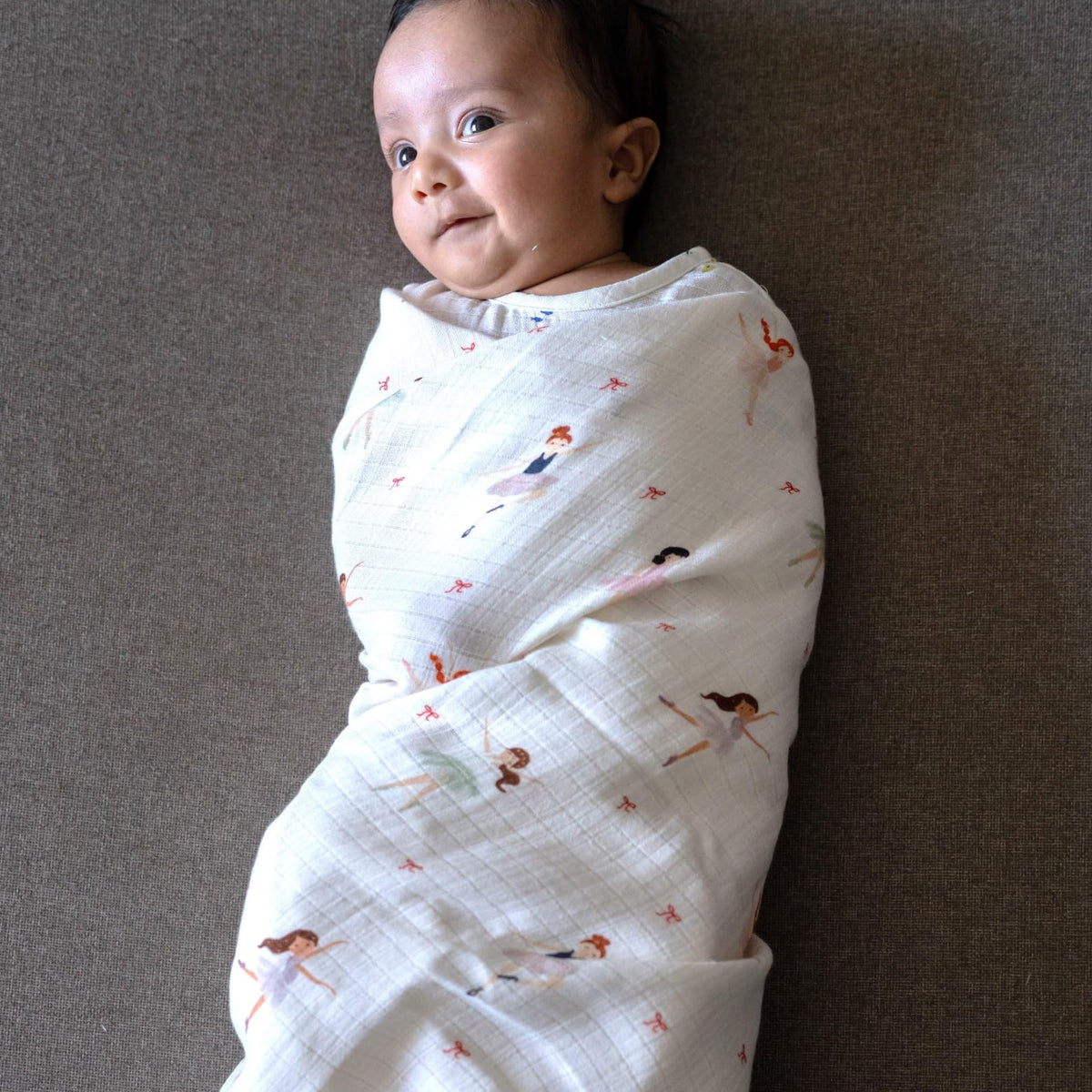 DULAAR Organic Muslin Swaddle (Little Ballerinas)