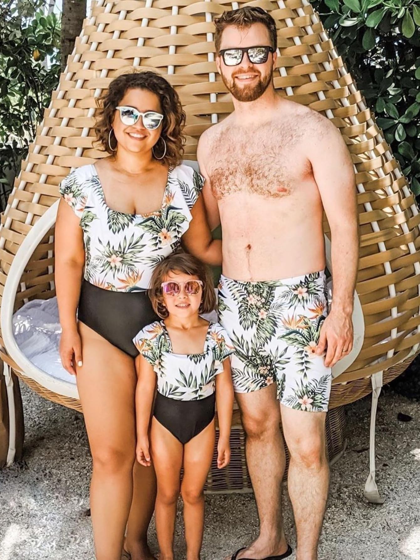 Iffei Mommy And Me Swimsuits One Piece Monokini Bathing Suits Floral Printed Family Matching Swimwear Men: Xl