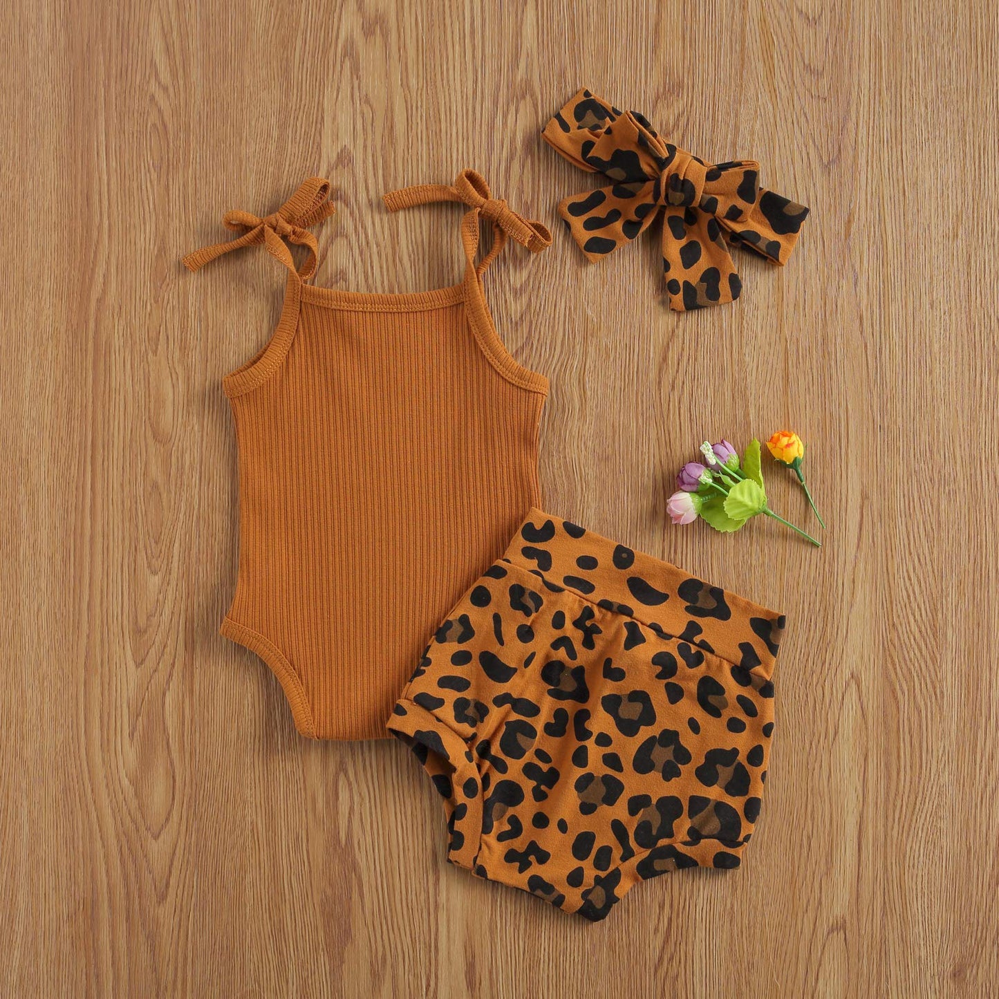 Kuriozud Newborn Infant Baby Girl 2 Piece Summer Outfits Tank Bodysuit Top + Ruffle Bloomer Shorts Set Clothes (Leopard Brown, 1
