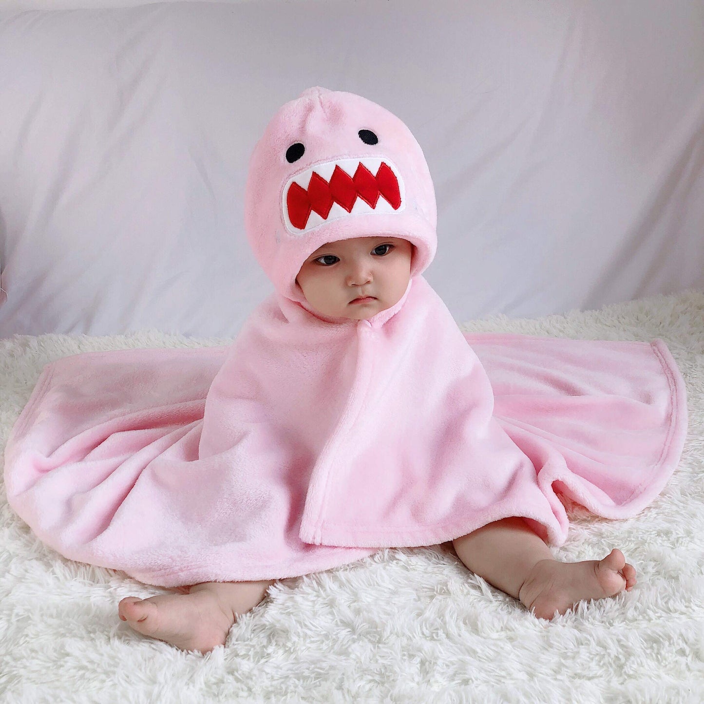 Tonwhar 0-4 Years Toddlers' And Kids' Boys Girls Animal Face Hooded Blanket Baby'S Bathrobe,Plush After Bath Blanket(Pink Shark)