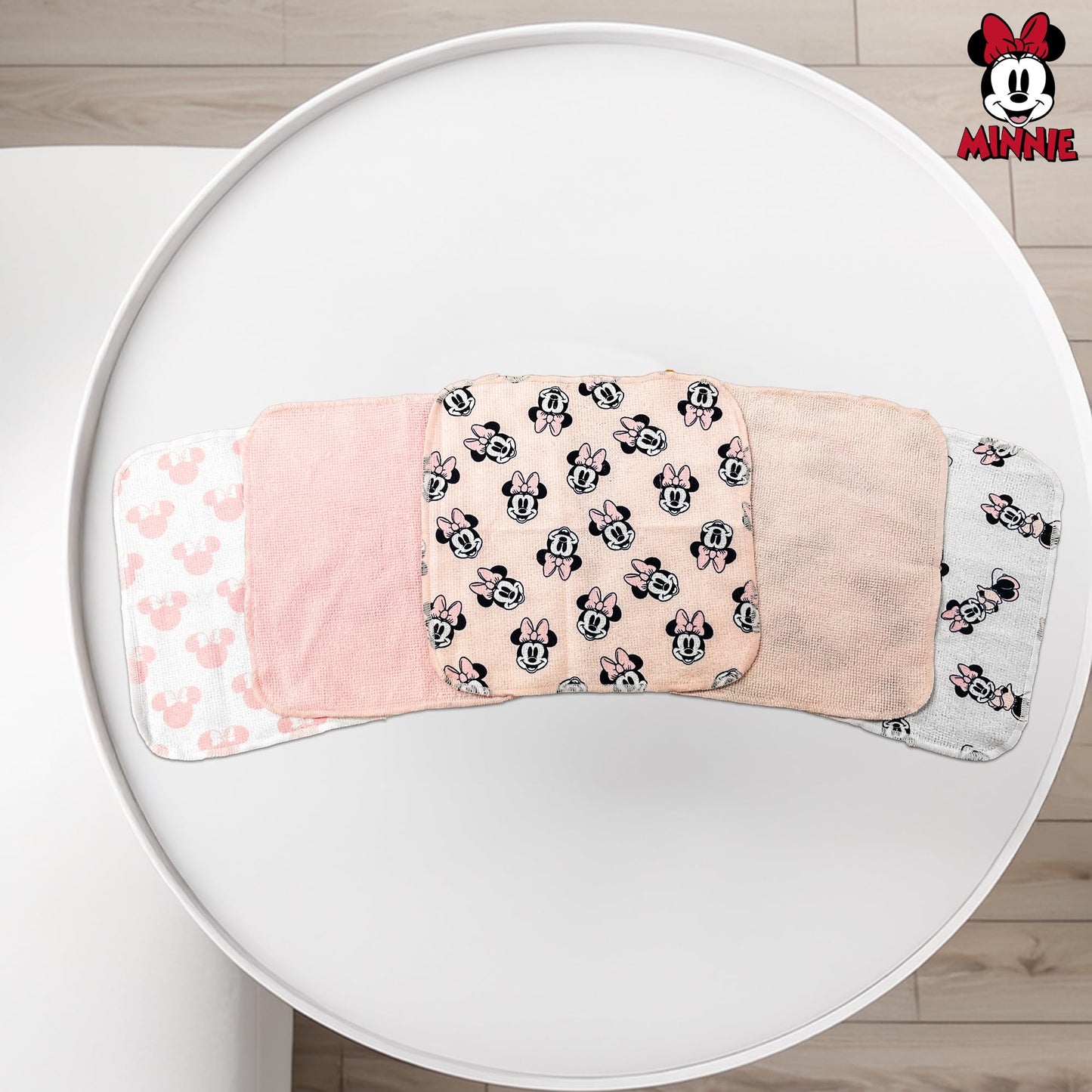 Minnie Mouse Bath Towel Set | Disney Minnie Mouse Hooded Baby Bath Towel | Minnie Mouse Hoodie Towels Includes Hoodie Towel & 5