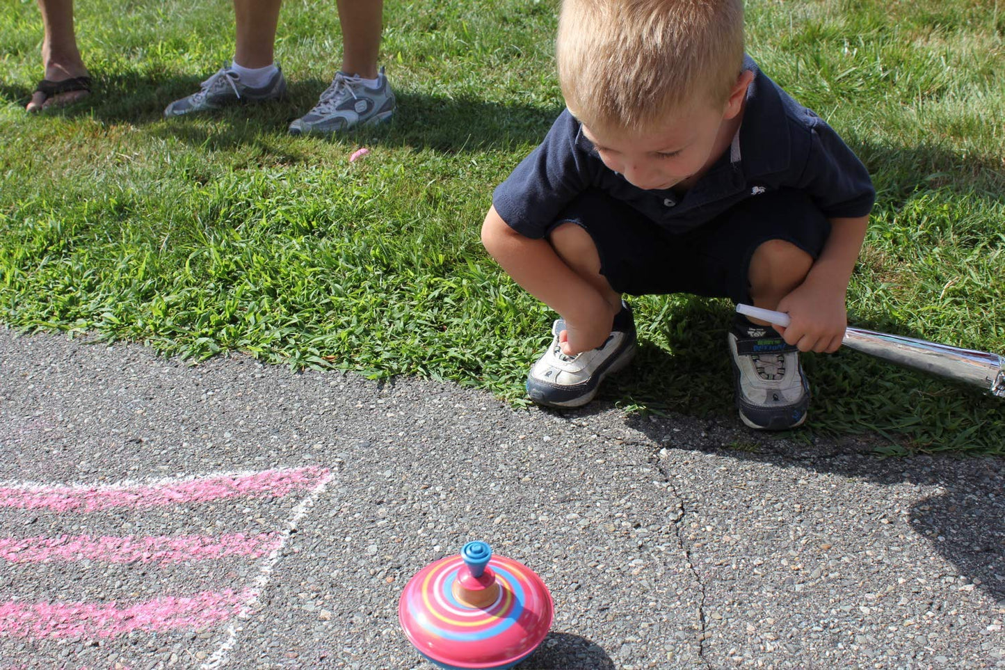 Classic Multicolored Spinning Tin Top Toy Bolz Funny Buzzing Hum Gets Louder As The Top Spins Faster 8X8X8' Ages 18 M+