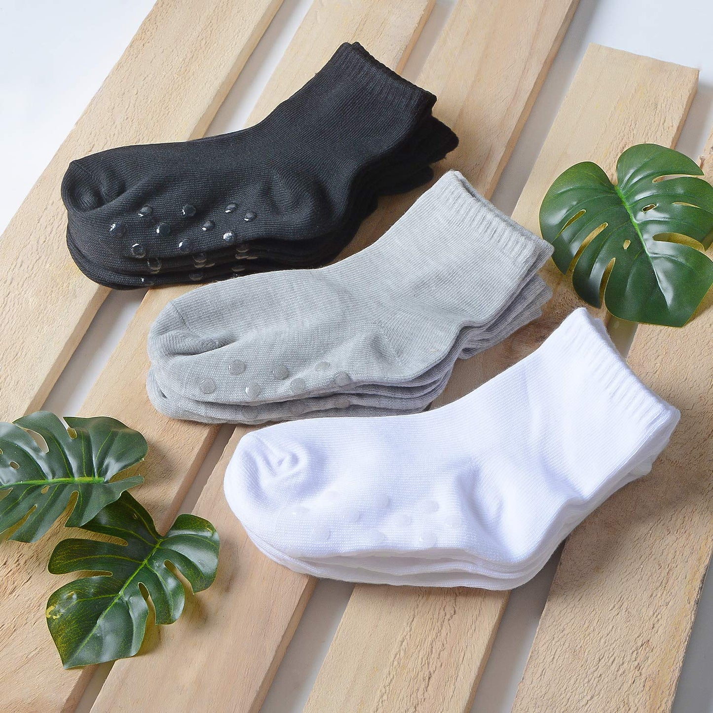 Tenpluszero 12 Pairs Non Slip Toddler Socks Crew Socks With Grips For Baby Boys Girls (Black,White,Grey, 2T/4T)