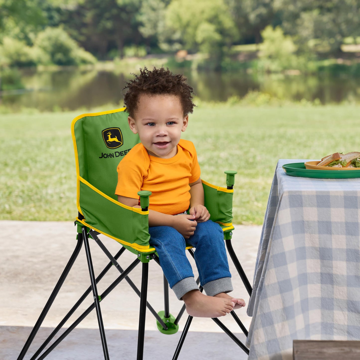 Bright Starts John Deere Pop N Dine Portable High Chair, Indoor/Outdoor, Dishwasher Safe Tray, Easy to Fold, Unisex, Green, 6 M