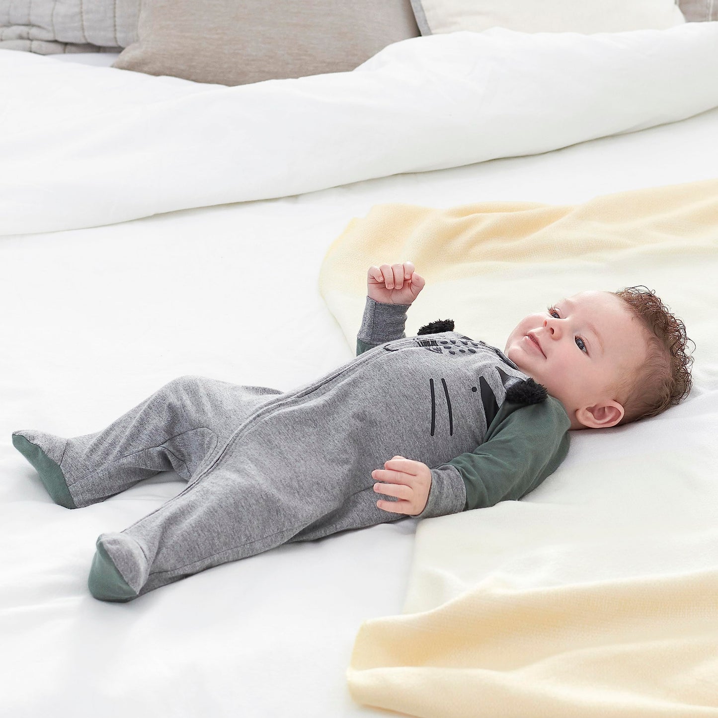 Gerber Baby Boys' 4 Pack Sleep 'N Play Footie, Tiger Grey, 0-3 Months