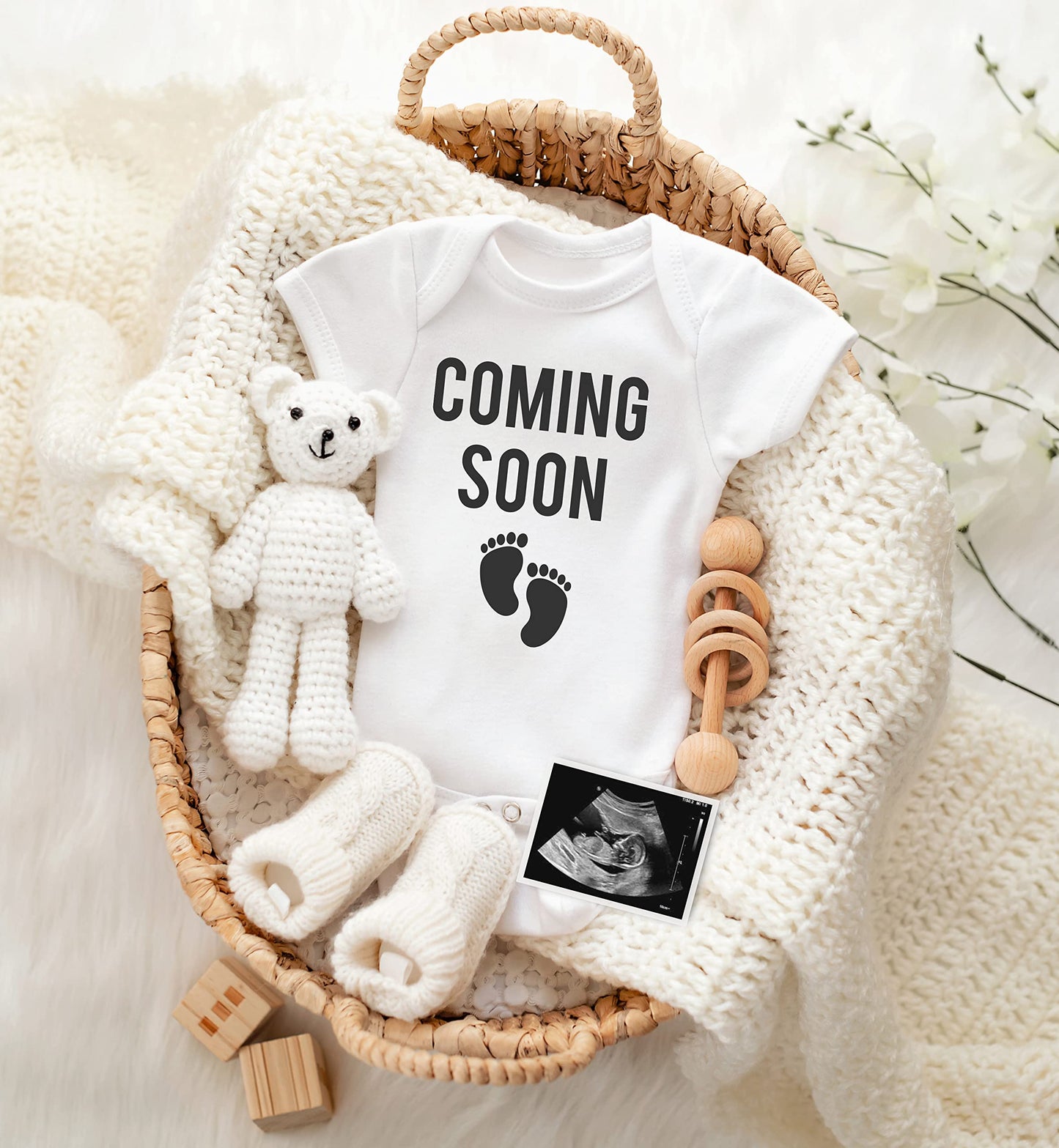 Bee! Pregnancy Announcement Gift: Contains A Baby Announcement Bodysuit, Greeting Card, Tissue Paper, All Neatly Packaged In A G
