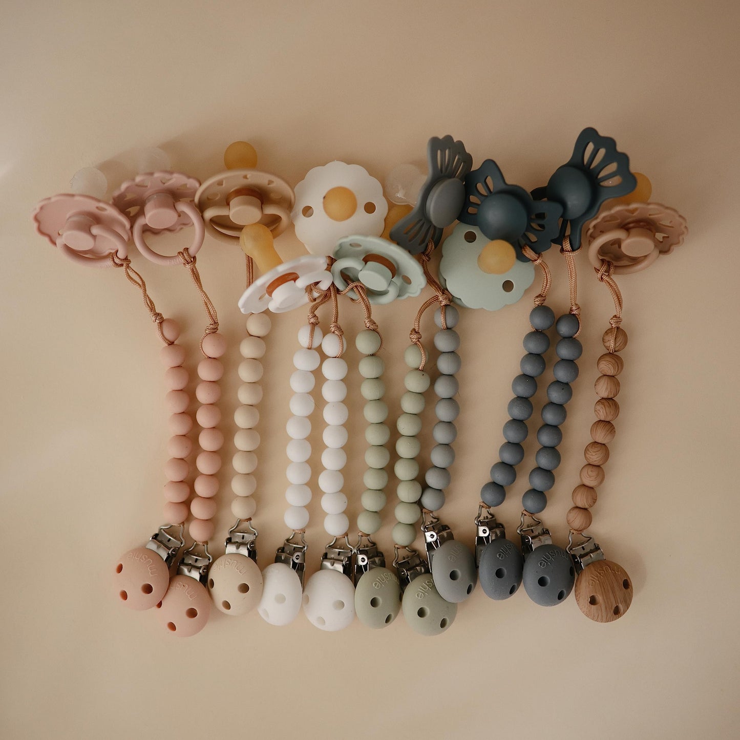 mushie 100% Silicone Baby Pacifier Clip BPA Free | Hera (Sage)