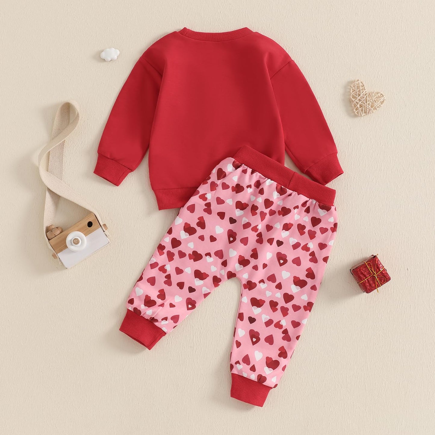 Beqeuewll Toddler Baby Girl Valentines Day Outfit Letter Print Long Sleeve Sweatshirt Heart Long Pants 2 Piece Set (Red, 3-4T)