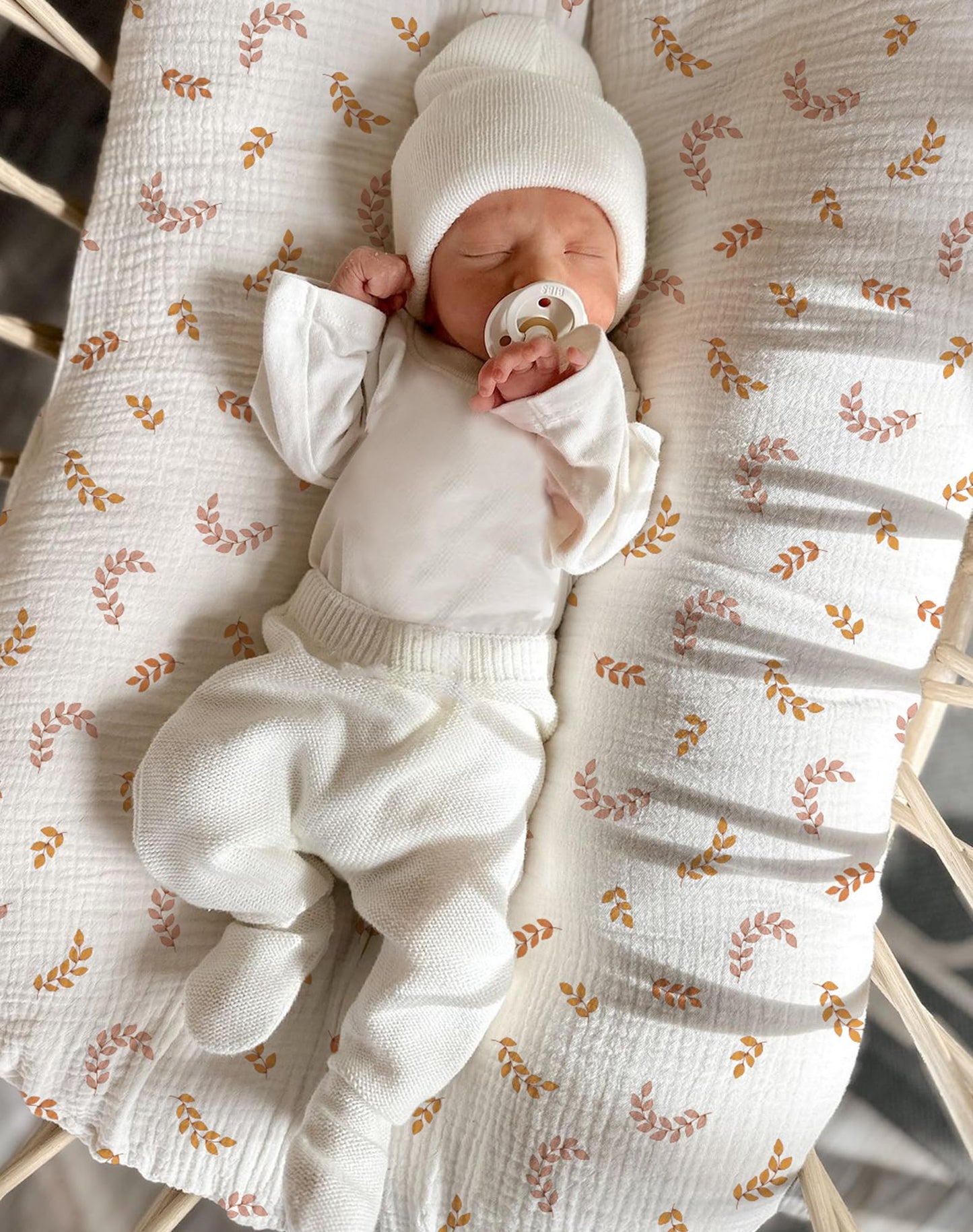 Wimist Muslin Baby Lounger Cover, Soft Breathable Newborn Lounger Pillow Cover For Boys Girls Infant (Leaf)