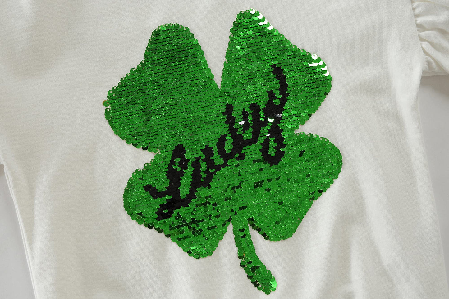 Little Hand Toddler Girls Fleece Sweatshirt Cute Lucky Clover Flip Sequins Shamrock Tops Long Sleeve Kids Ruffle Shirt White Siz