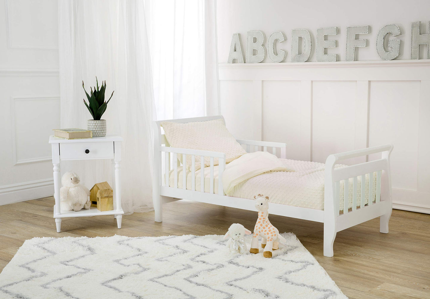 American Baby Company Heavenly Soft Minky Dot Chenille Toddler Bedding Set, Cream, 4 Piece
