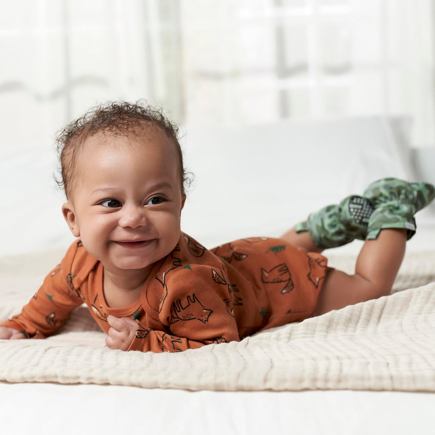 Gerber Baby Boy'S 6-Pack Long-Sleeve Onesies Bodysuit, Green Fox, 6-9 Months