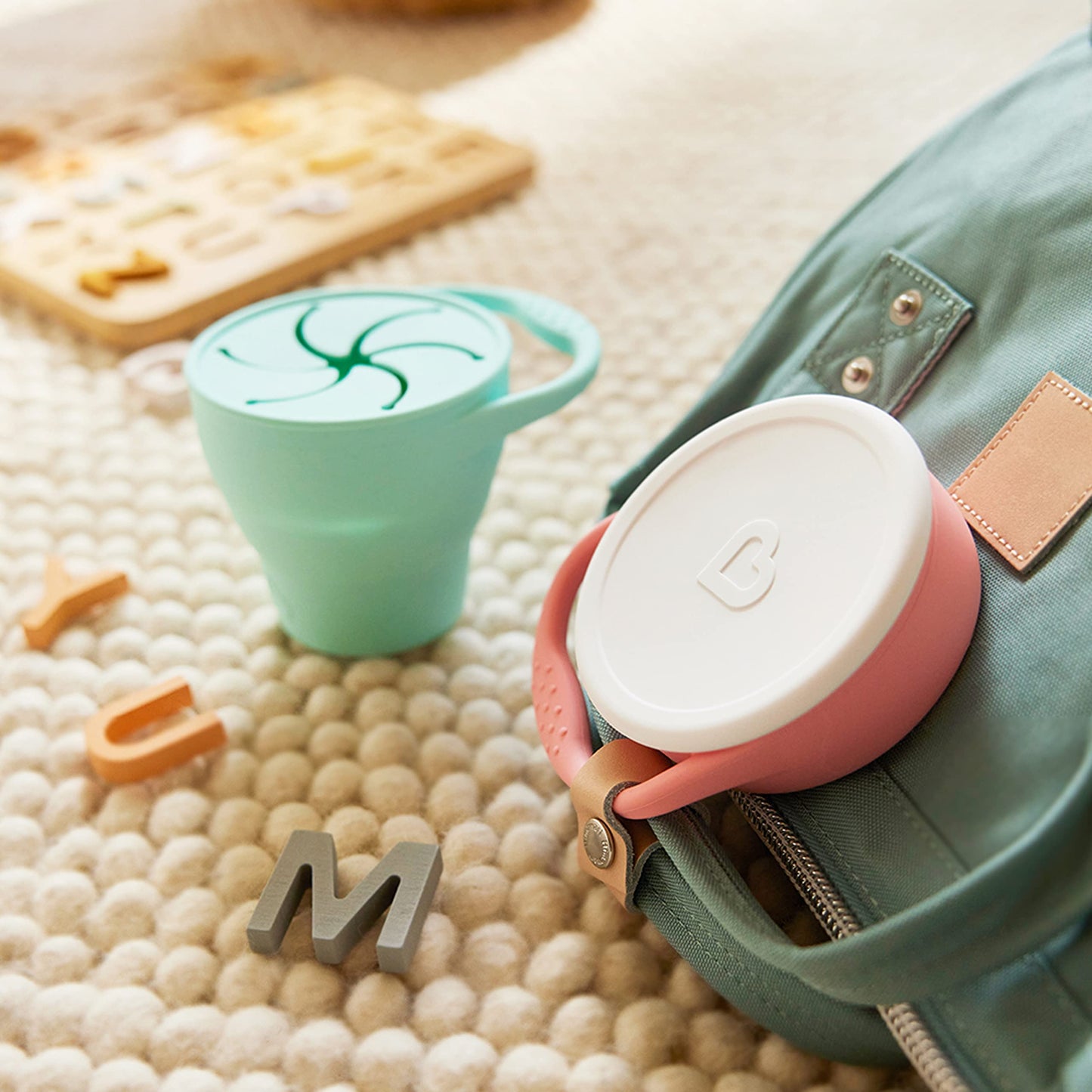 Munchkin Cest Silicone! Snack Catcher Toddler Snack Cup With Lid, Mint