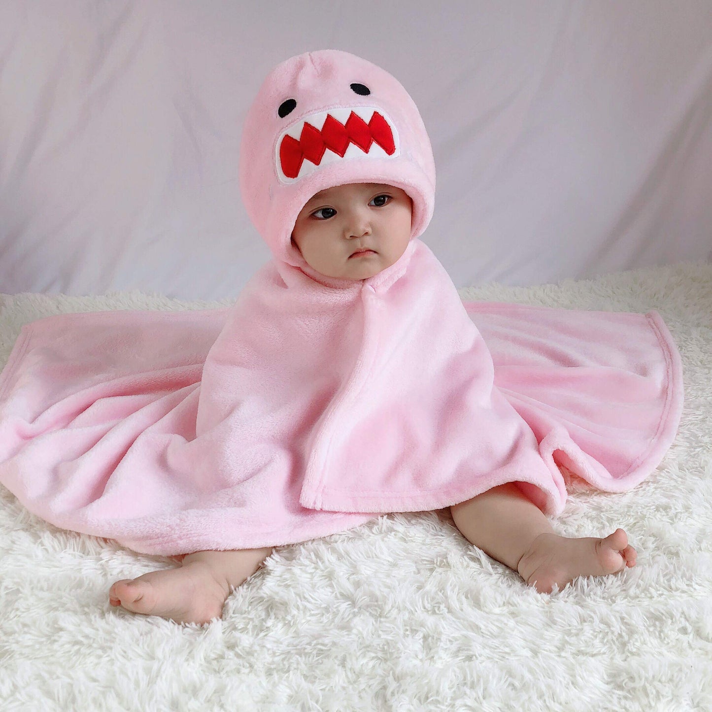 Tonwhar 0-4 Years Toddlers' And Kids' Boys Girls Animal Face Hooded Blanket Baby'S Bathrobe,Plush After Bath Blanket(Pink Shark)