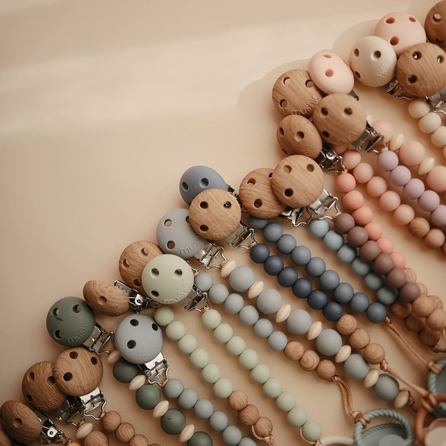 mushie 100% Silicone Baby Pacifier Clip BPA Free | Hera (Sage)