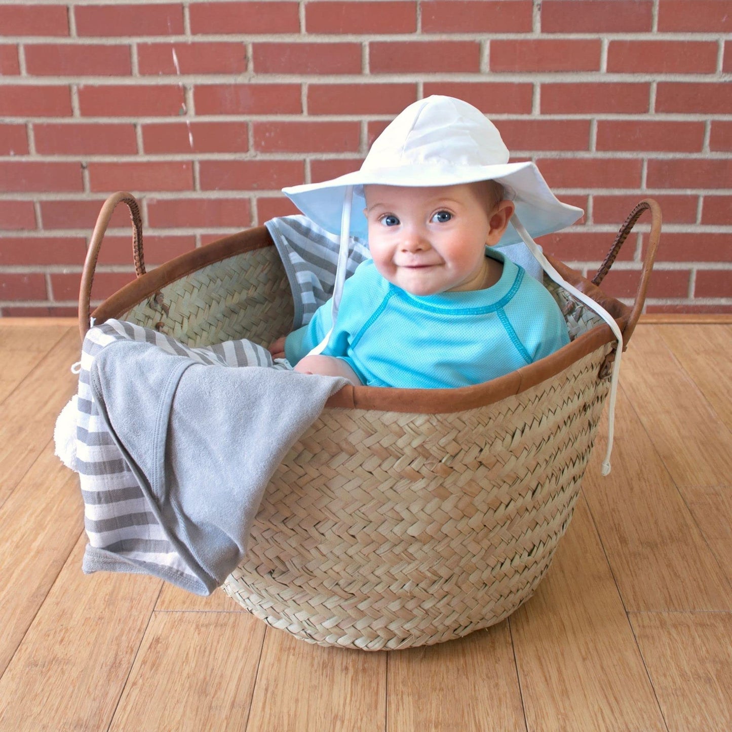 I Play. By Green Sprouts Baby Girls Breatheasy Protection Shirt Infant And Toddler Sun Protective Swimwear, Light Aqua, 6-12 Mon