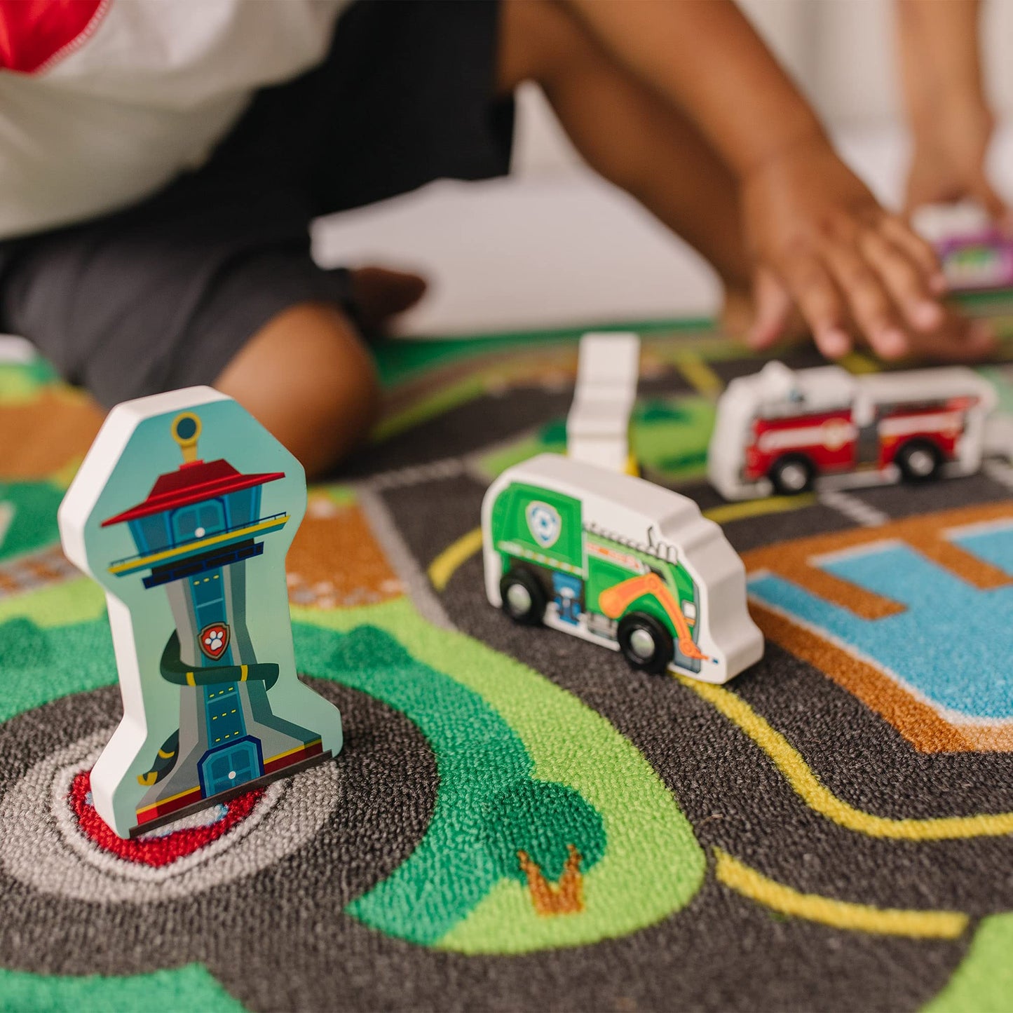 Melissa & Doug Paw Patrol Activity Rug - Adventure Bay (22 Pieces)