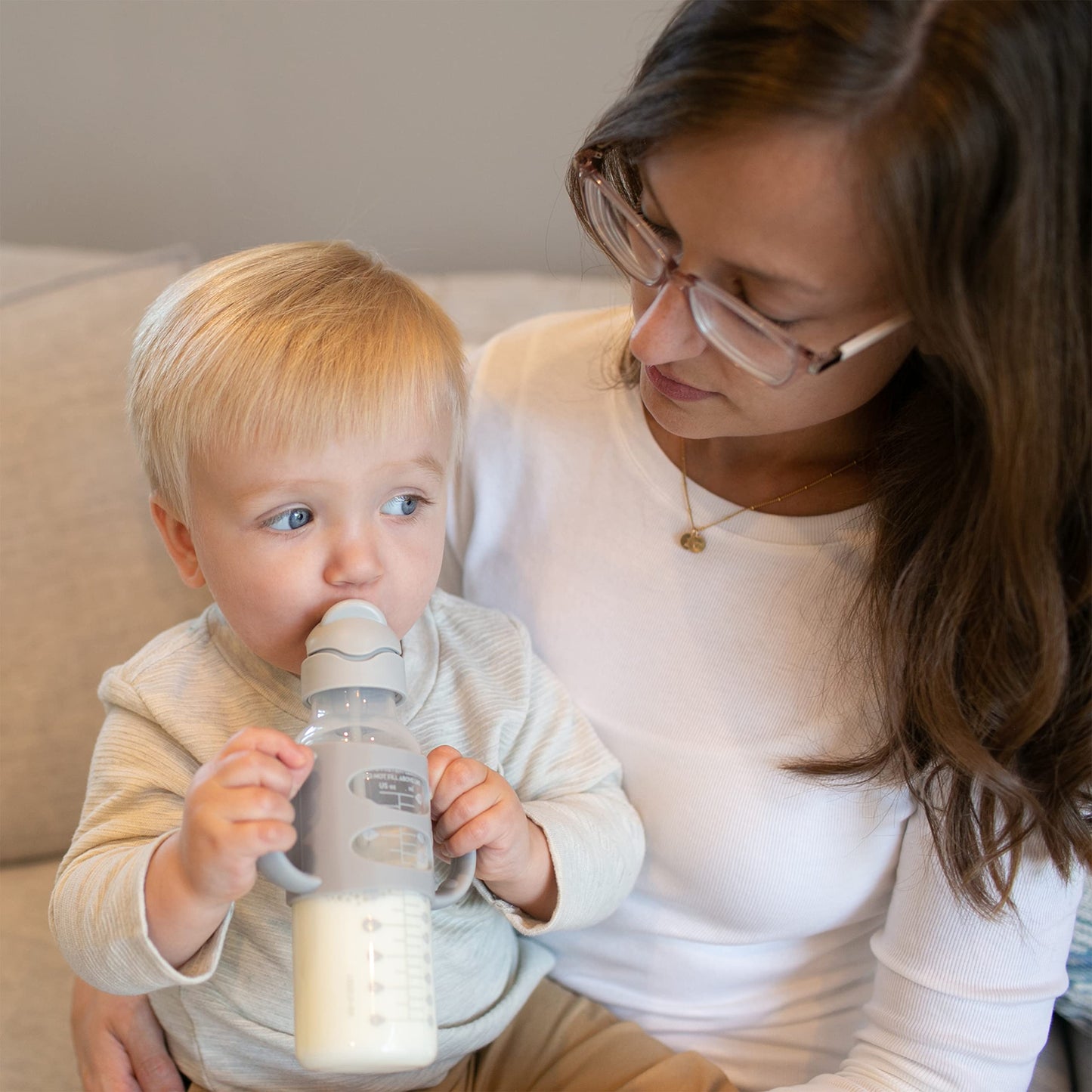 Dr. Brown'S Milestones Narrow Sippy Straw Bottle With 100% Silicone Handles, 8Oz/250Ml, Gray, 1 Pack, 6M+