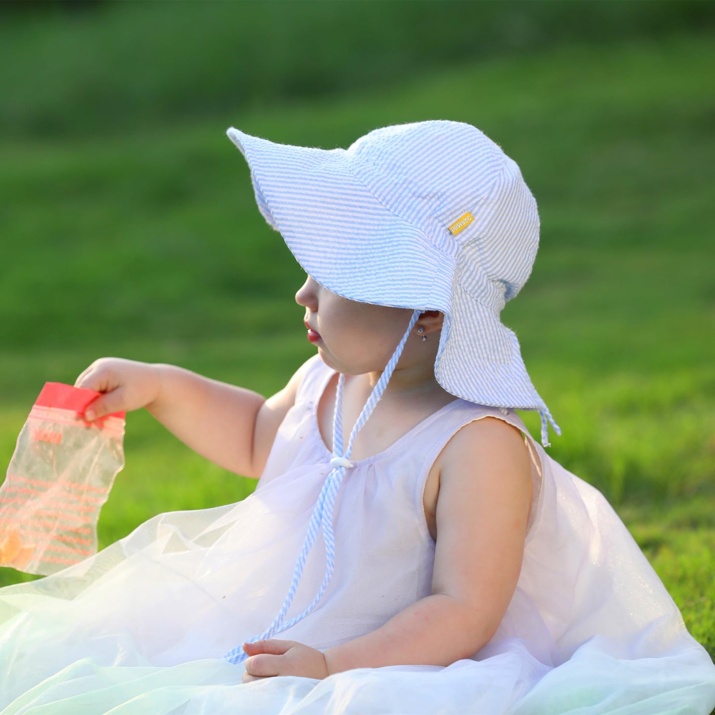 Dasmini Baby&Toddler Stripe Wide Brim Sun Hats Upf 50+ Sun Protection Beach Bucket Cap Cute Adjustable Hat (Sky Stripe, 6-24M)