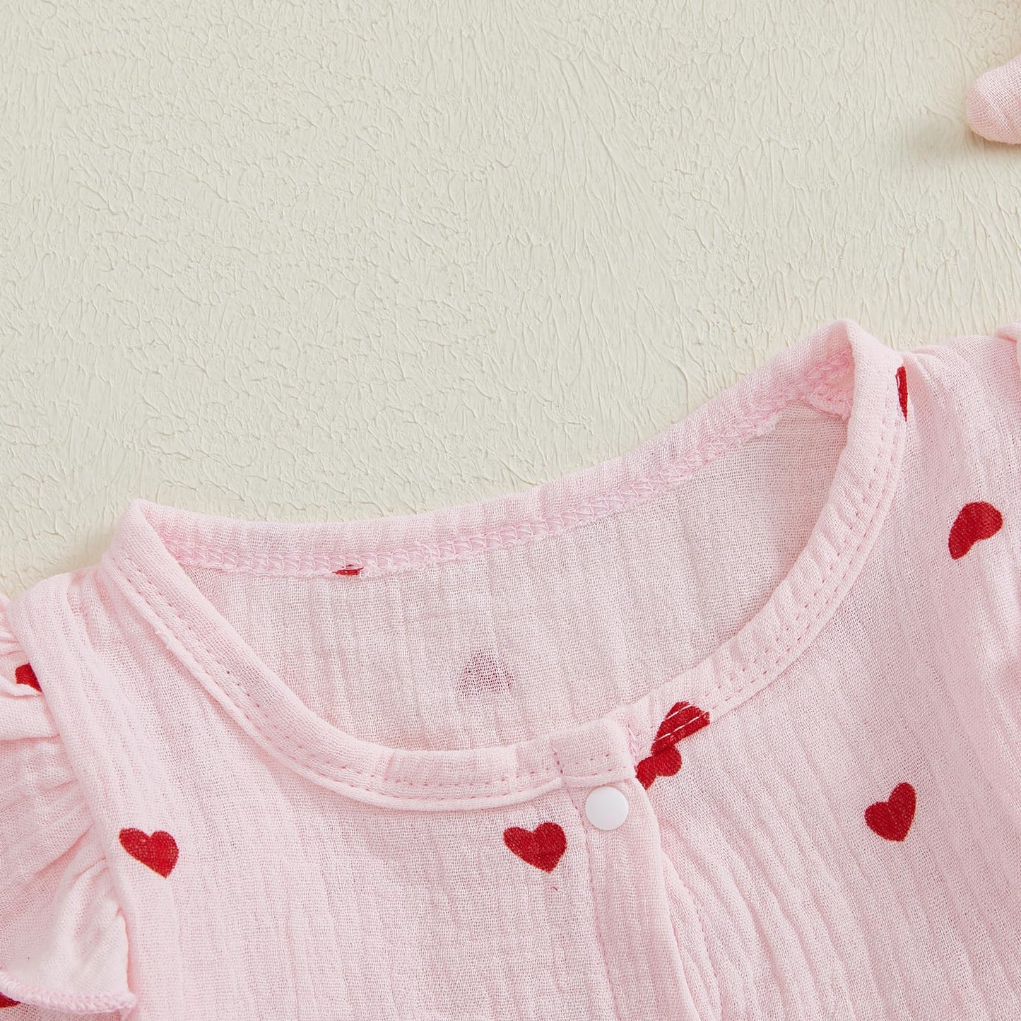 Sasaerucure Infant Baby Girl Valentines Outfit Long Sleeve Heart Jumpsuit Newborn Baby Girl Smocked Bubble Romper + Headband (Pi