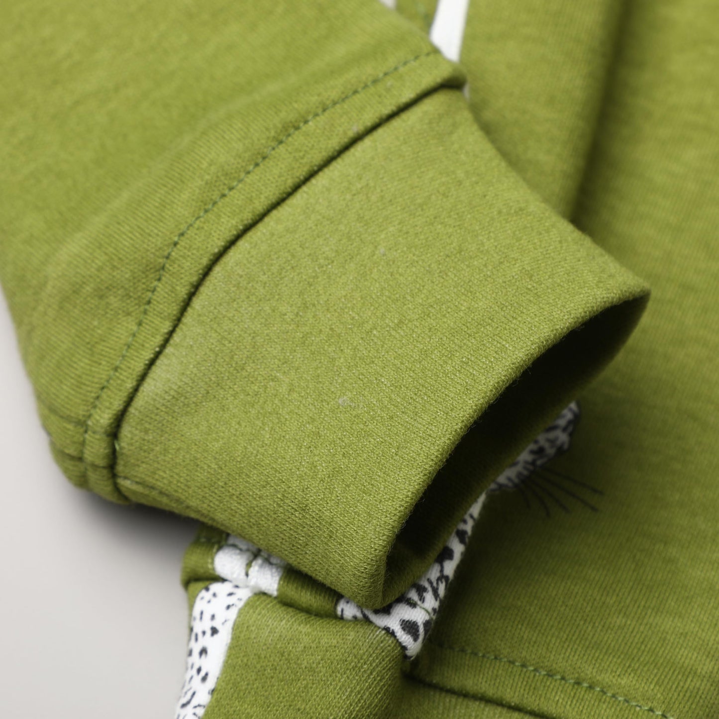 Owlivia Organic Cotton Baby Boy Girl Zip Up Sleep N Play, Footless, Long Sleeve(3-6 Months, Green Cheetah)