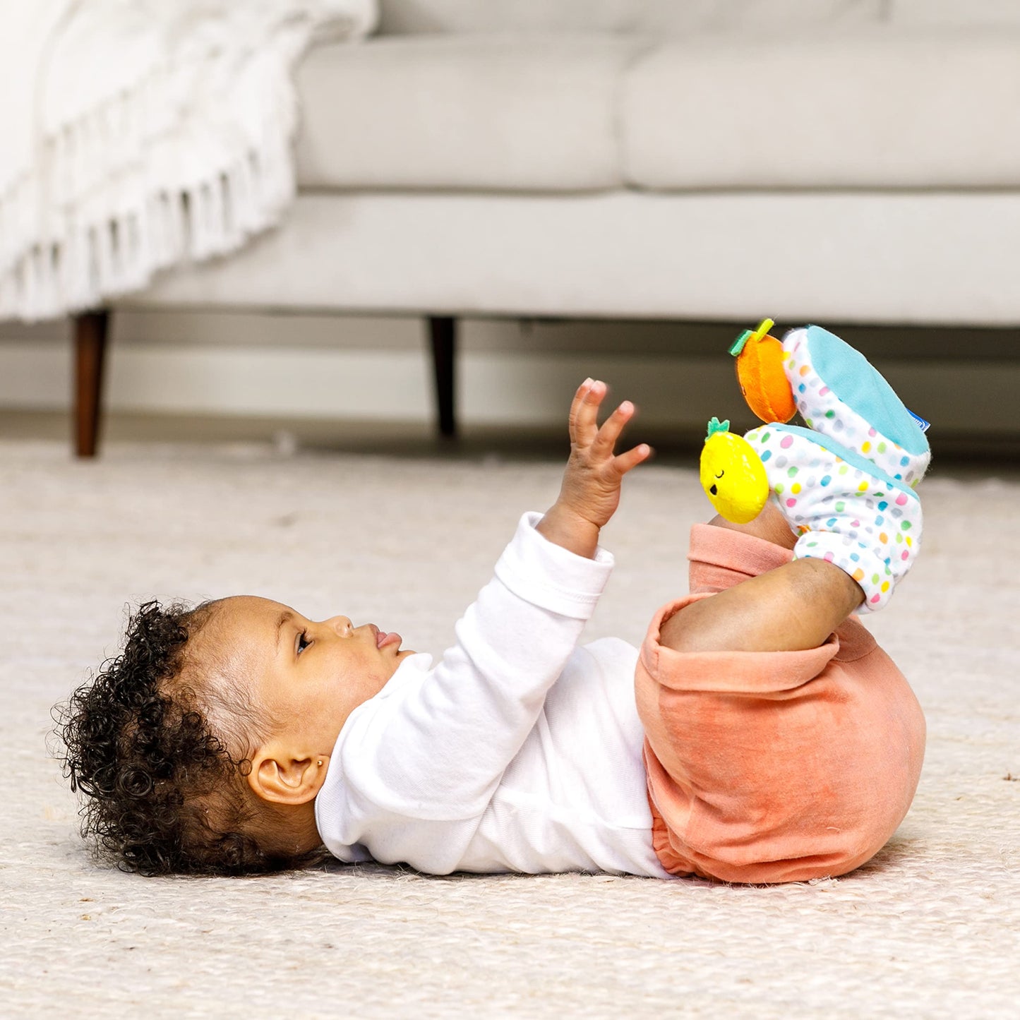 Infantino Babys 1st Rattle Bundle Gift Set, Wrist Rattles, Foot Rattles, Spin & Teethe Gummy Rattle, Multicolor Fruit-Themed, 3