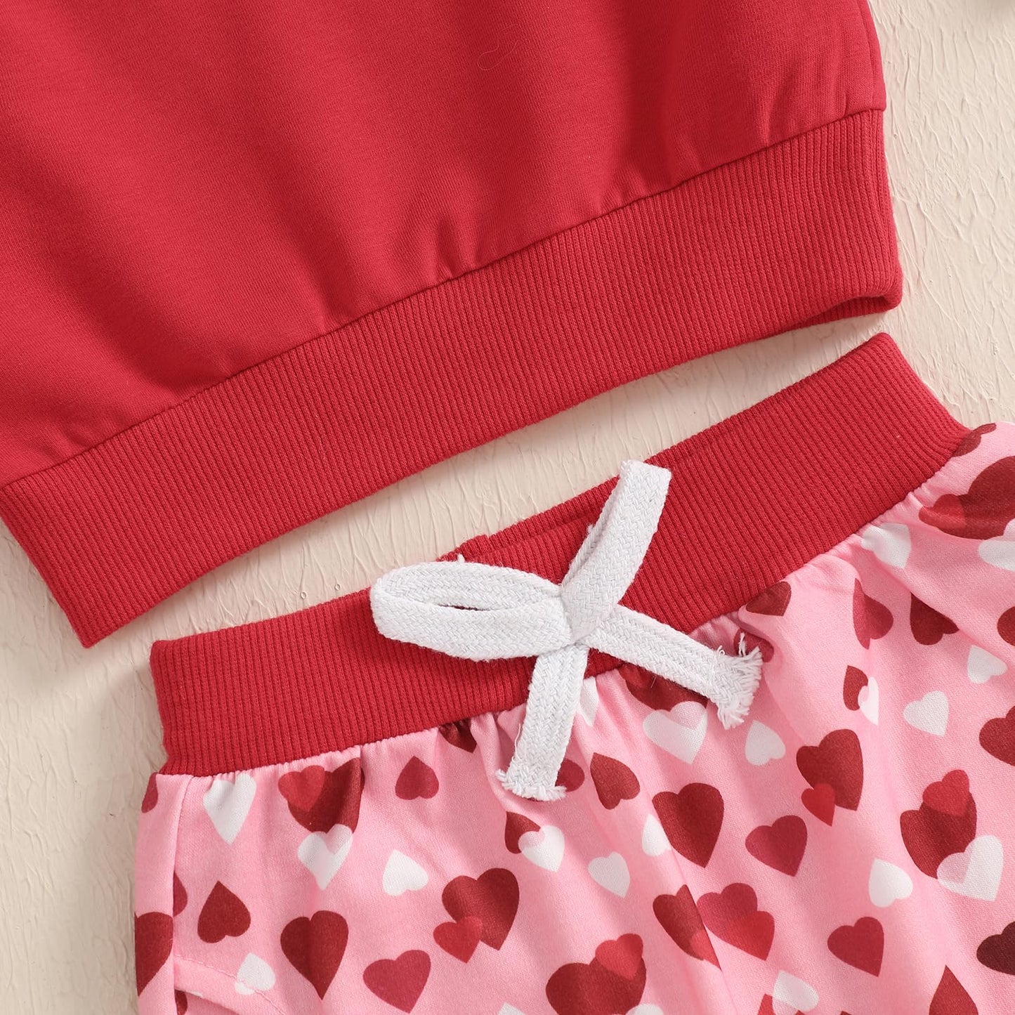 Beqeuewll Toddler Baby Girl Valentines Day Outfit Letter Print Long Sleeve Sweatshirt Heart Long Pants 2 Piece Set (Red, 12-18 M