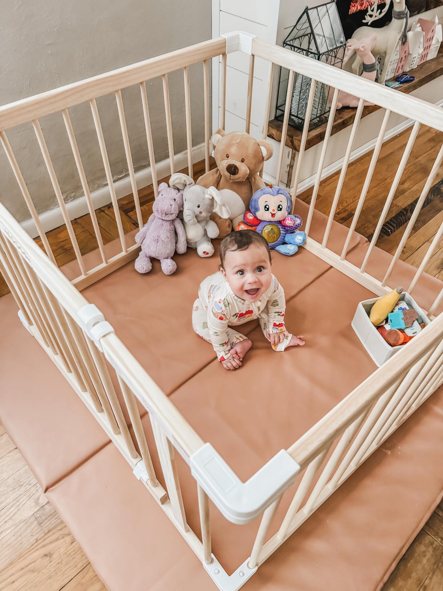 Harppa Baby Gate Playpen Baby Fence For Babies And Toddlers Play Yards For Play Area (45.66X45.66X24 Inches)