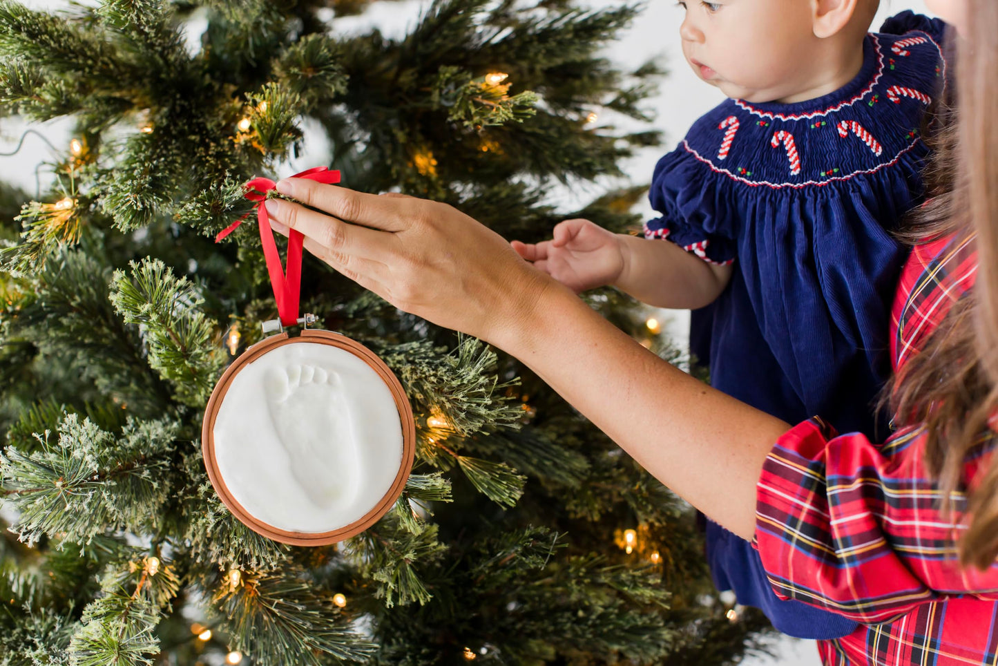 Pearhead Baby Prints Hoop Christmas Ornament, Newborn Handprint Or Footprint Holiday Keepsake Kit, Easy No-Bake Diy Clay Impress