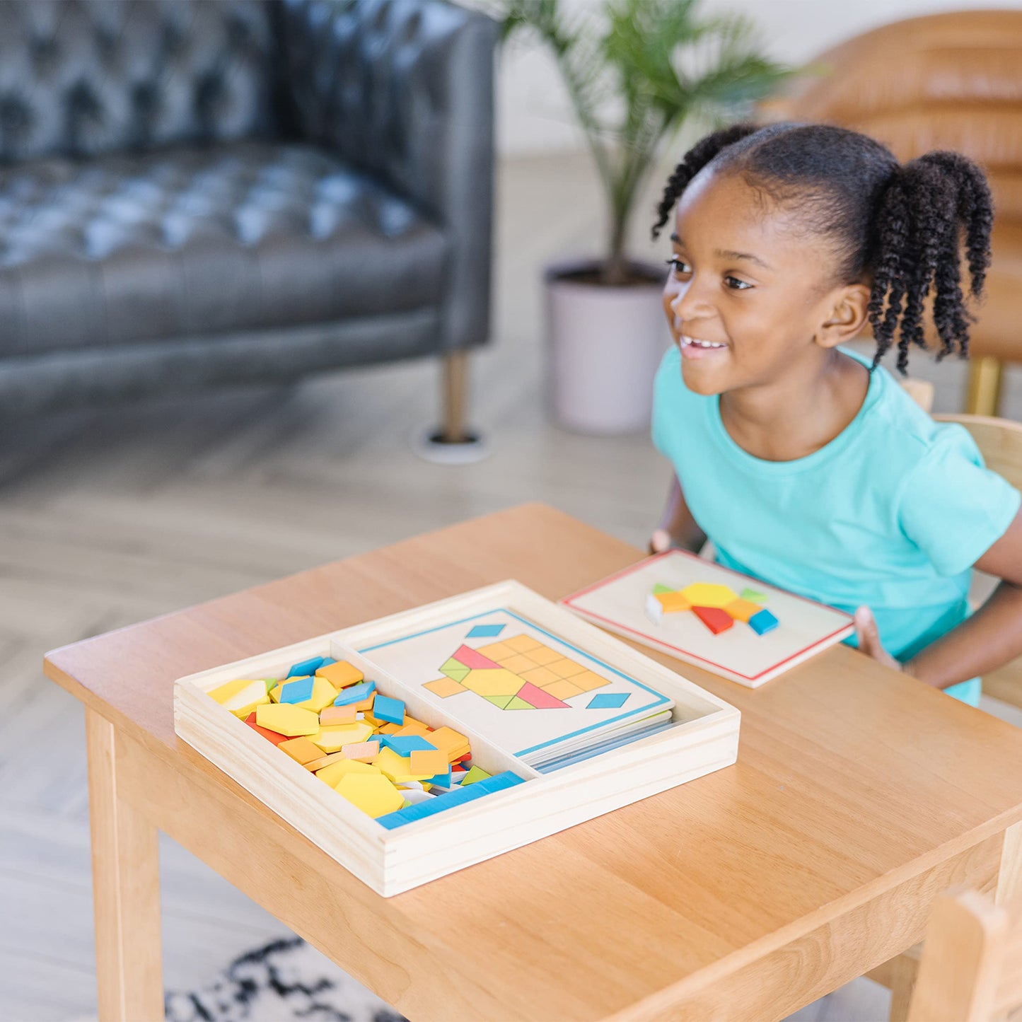 Melissa & Doug Pattern Blocks and Boards - Classic Toy With 120 Solid Wood Shapes and 5 Double-Sided Panels