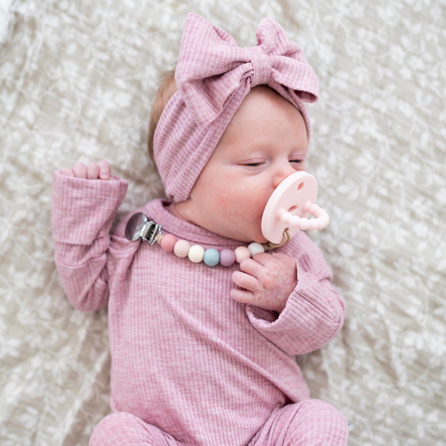 Ryan & Rose Pacifier Clip Georgia - Silicone Pacifier Clip Baby Boy Baby Girl Binky Paci Clip Baby Pacifier Holder Binkie Clip B