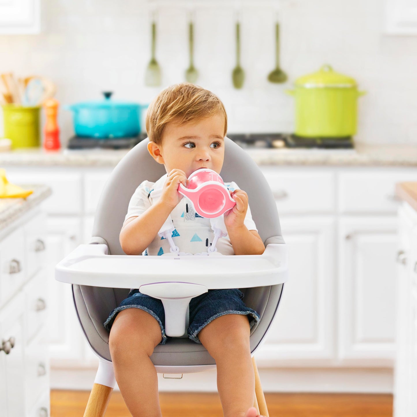 Munchkin Gentle Transition Sippy Trainer Cup, 4 Ounce, Pink