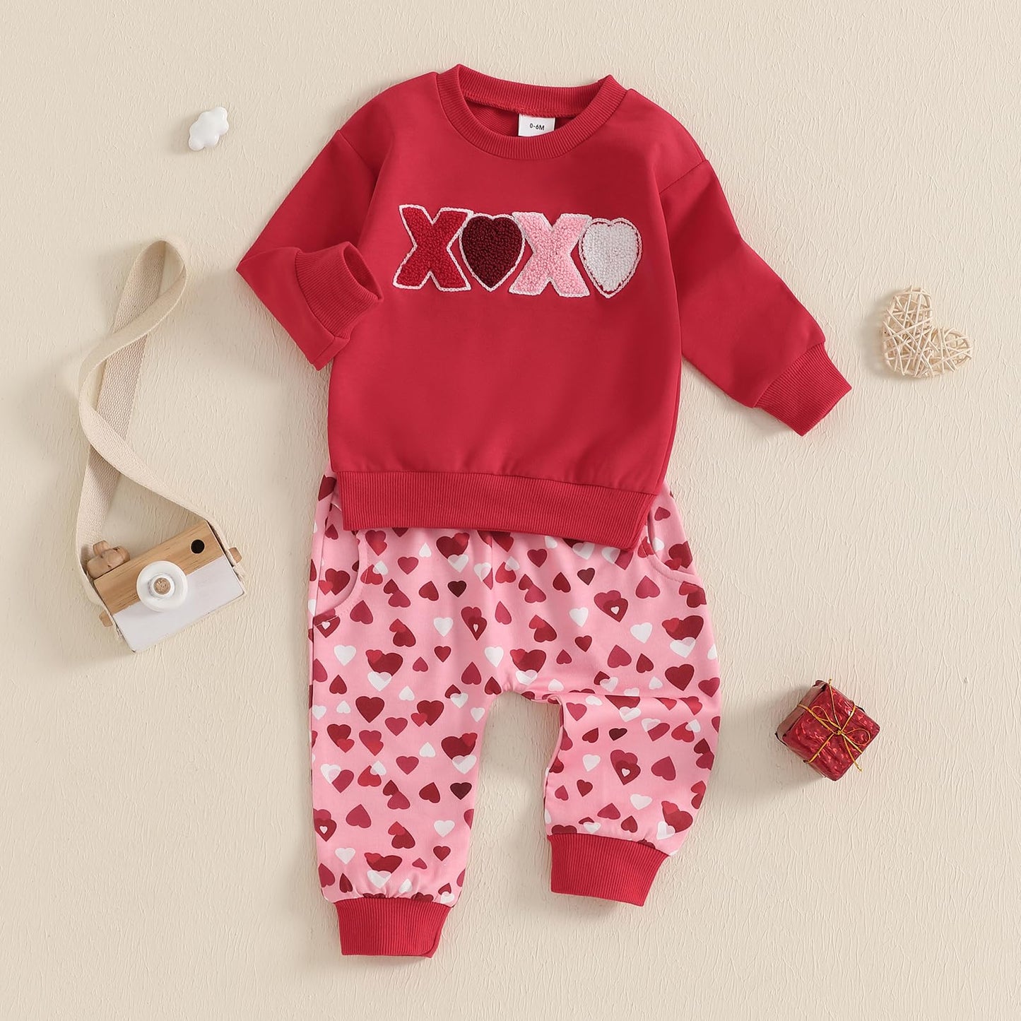 Beqeuewll Toddler Baby Girl Valentines Day Outfit Letter Print Long Sleeve Sweatshirt Heart Long Pants 2 Piece Set (Red, 2-3T)