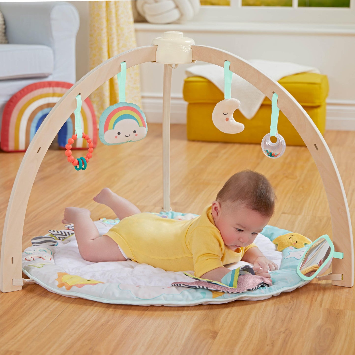 B. Baby - Wooden Baby Gym - Soft Play Mat - 5 Hanging Sensory Toys - Developmental Activities - Newborn - Sunrise To Sunset Play