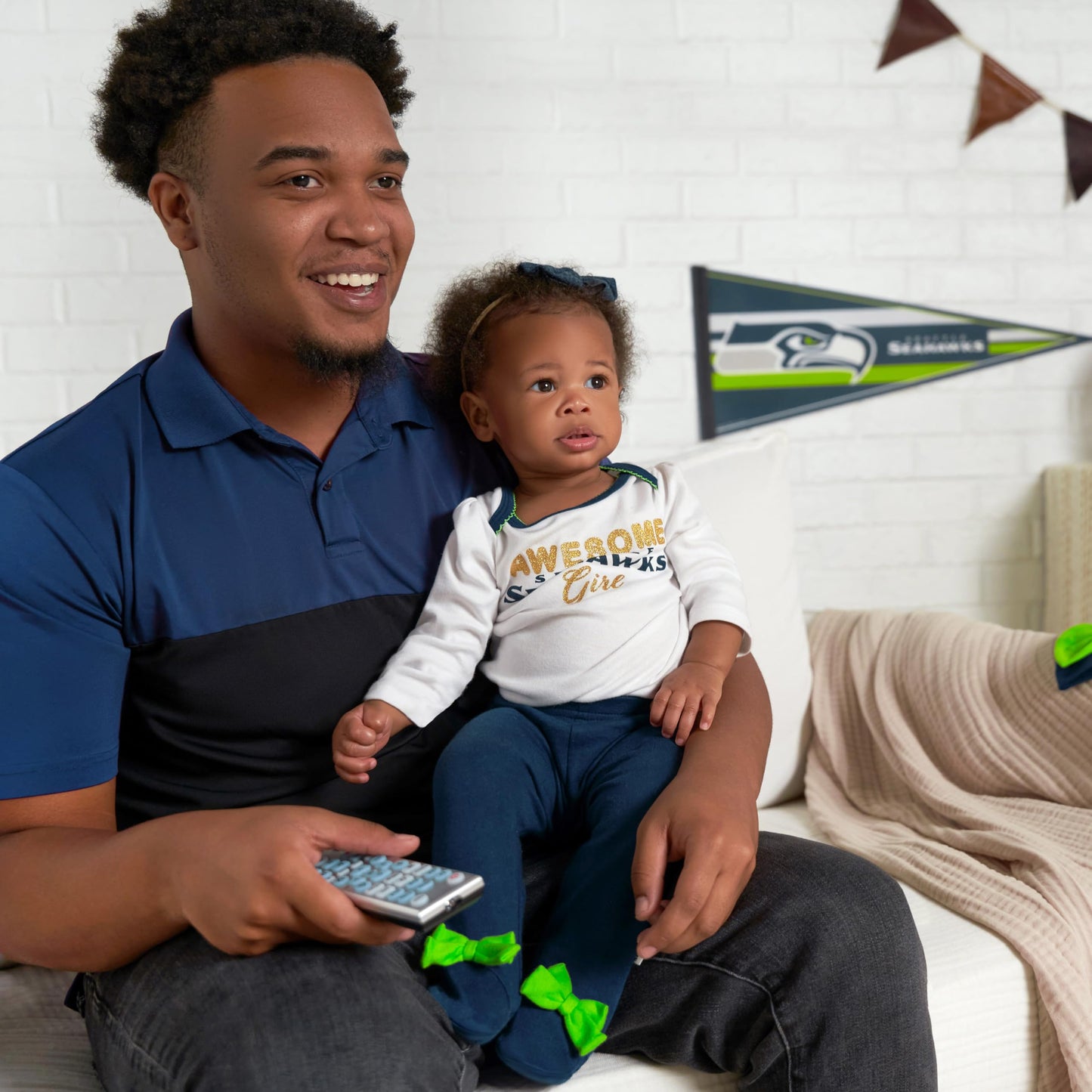 Nfl Seattle Seahawks 3 Pack Bodysuit Footed Pant And Cap Registry Gift Set, Blue/White Seattle Seahawks, 3-6M