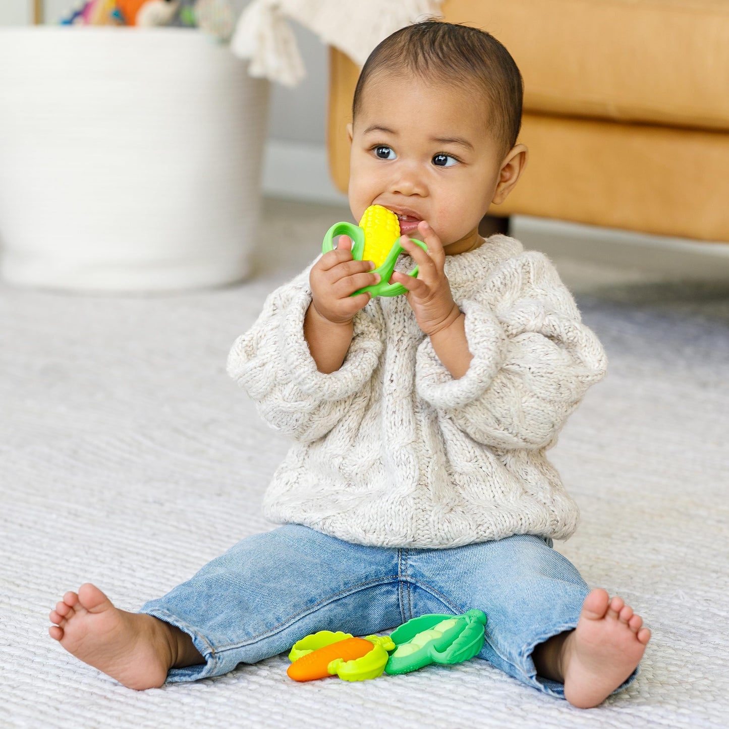 Infantino Lil Nibbles Textured Silicone Teethers, BPA-Free Baby Teething Toy, Soft, Easy to Hold, Sensory Stimulation for Infant