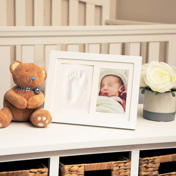 Nuby Baby Keepsake Classic White Wooden Wall Decor Frame That Holds One 3.5 X 5' Photo & 1 Clay Print Kit For Newborn Girls & B