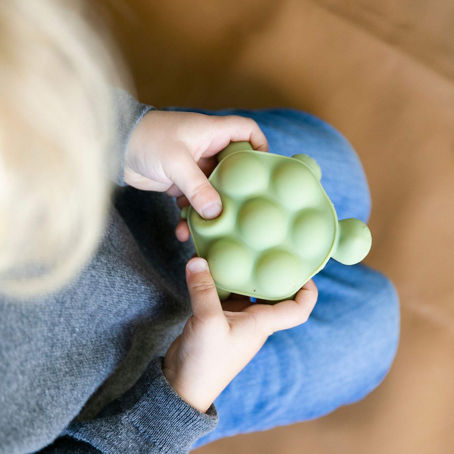 Doddle & Co. The Chew Slow Poke Turtle Teether with Poppable Bubbles | Toddler Teething Fidget Toy for Baby | Enhaces Oral Fit &