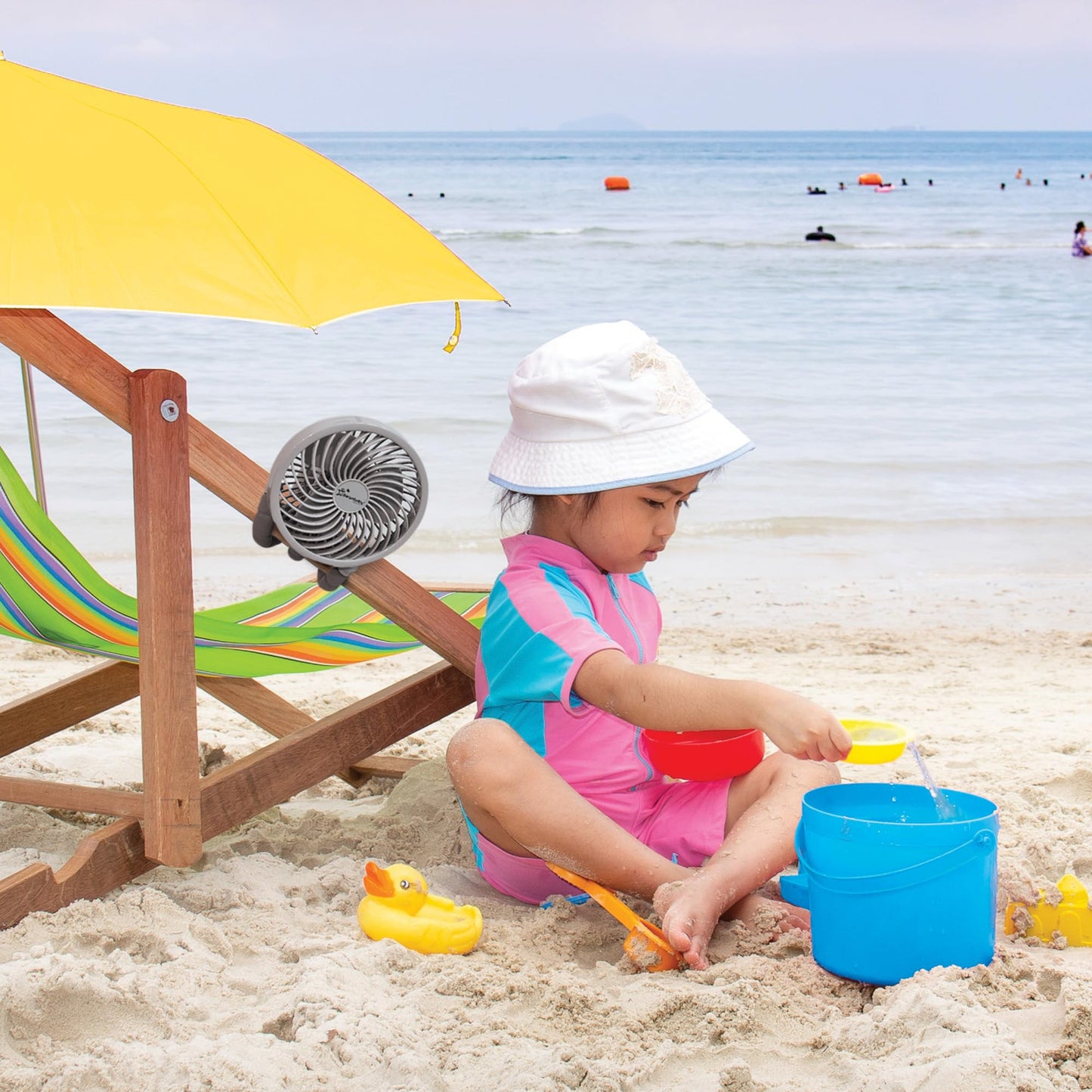 Dreambaby Smart Grip Deluxe Fan, Octopus Wrap Around Legs, Adjustable, Battery Operated