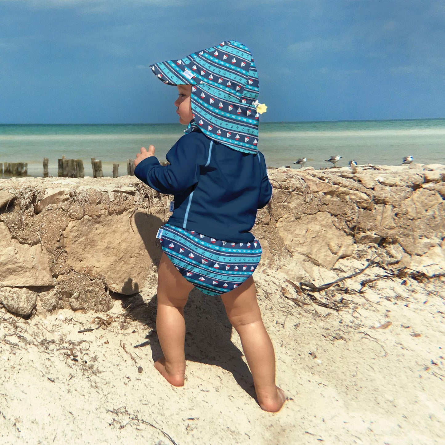 I Play. By Green Sprouts Unisex-Baby Long Sleeve Rashguard | All-Day Upf 50+ Sun Protection-Wet Or Dry,Navy,18 Mo