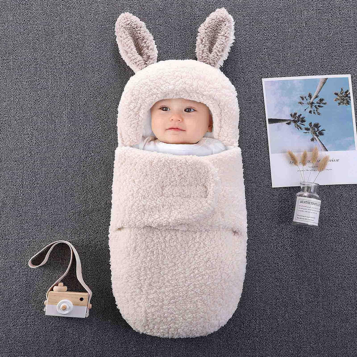 Cubbycoo Cozy Winter Swaddle Blanket, Thick Baby Sleeping Bag for Newborns Aged 06 Months. (White)