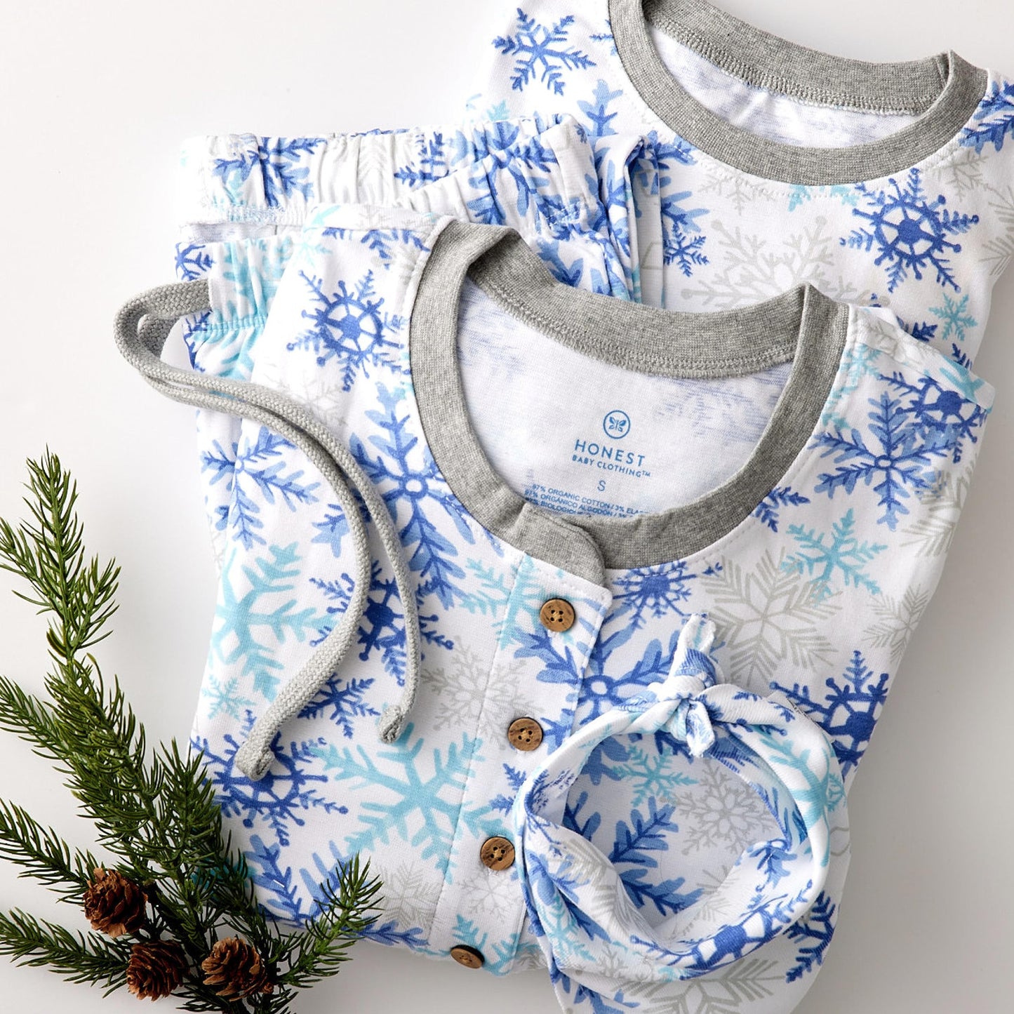 Honestbaby Unisex Baby Organic Cotton Holiday Family Jammies Pajama Set, Falling Snowflakes White, X-Small Us