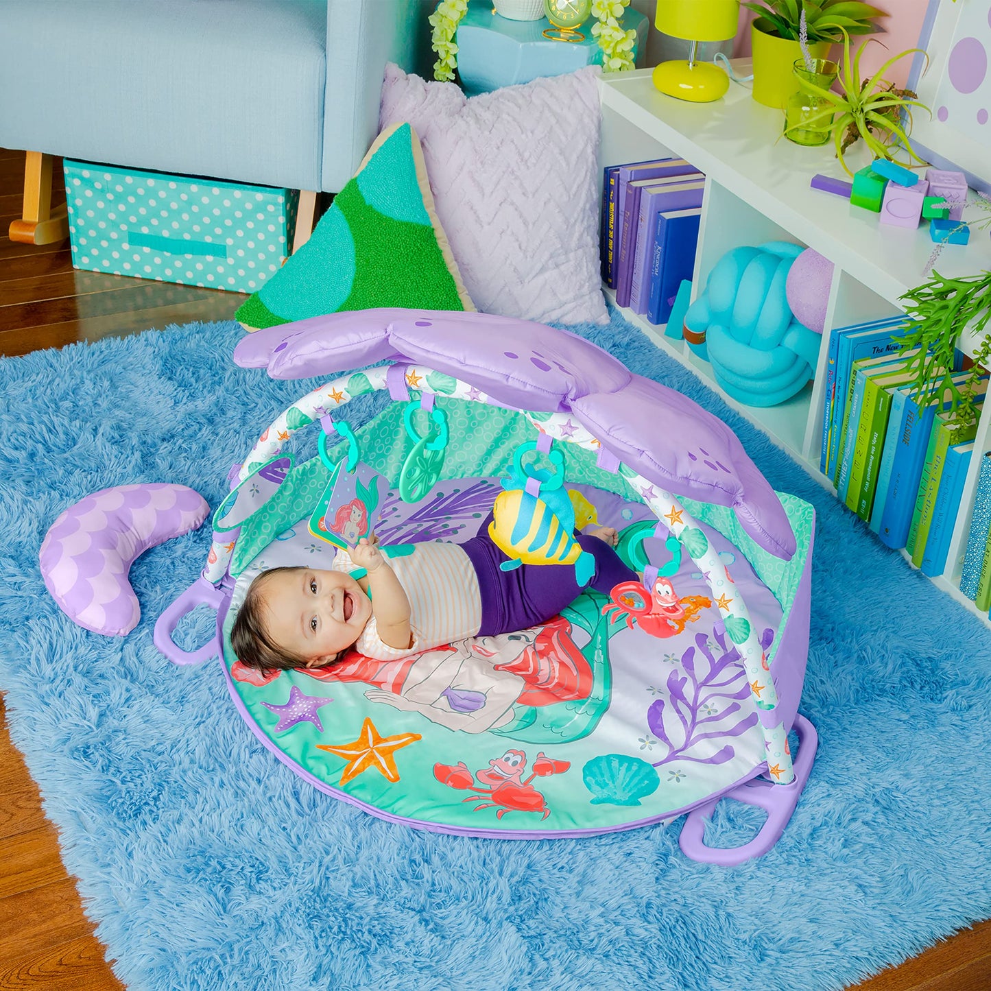 Bright Starts Disney Baby The Little Mermaid Twinkle Trove Light-Up Musical Baby Activity Gym with Tummy Time Pillow, Newborn+