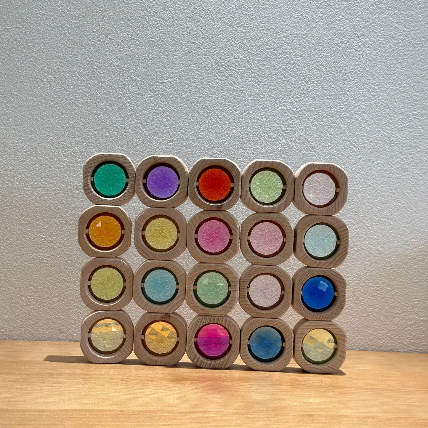 KOAICS 20PCS Wooden Gem Blocks Stacking Toys,Colorful Acrylic Windows Blocks, Rainbow Crystal Acrylic Building Cubes Educational
