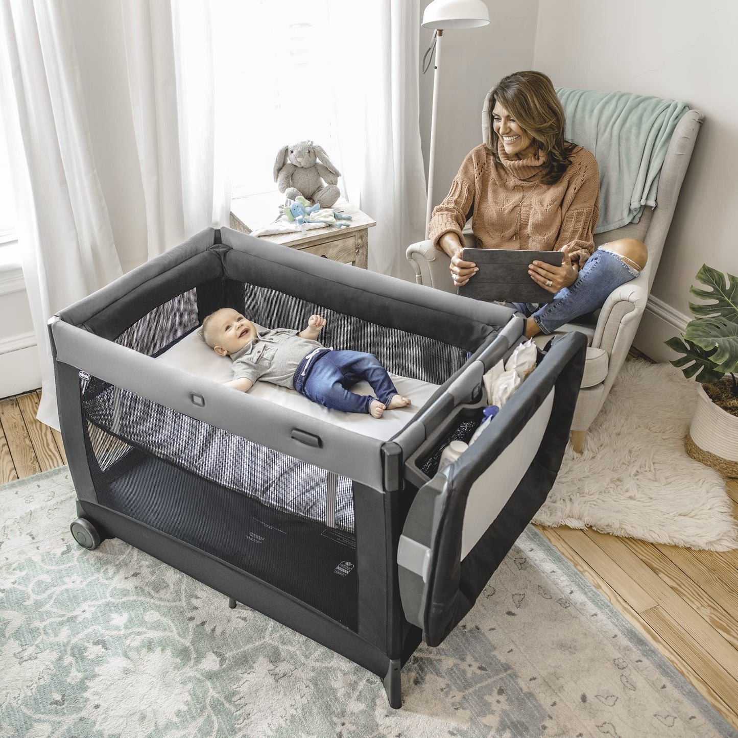 Chicco Lullaby Portable Playard, Infant Bassinet and Changer, Toddler Playard, Portable Crib, Travel Friendly | Calla/Grey