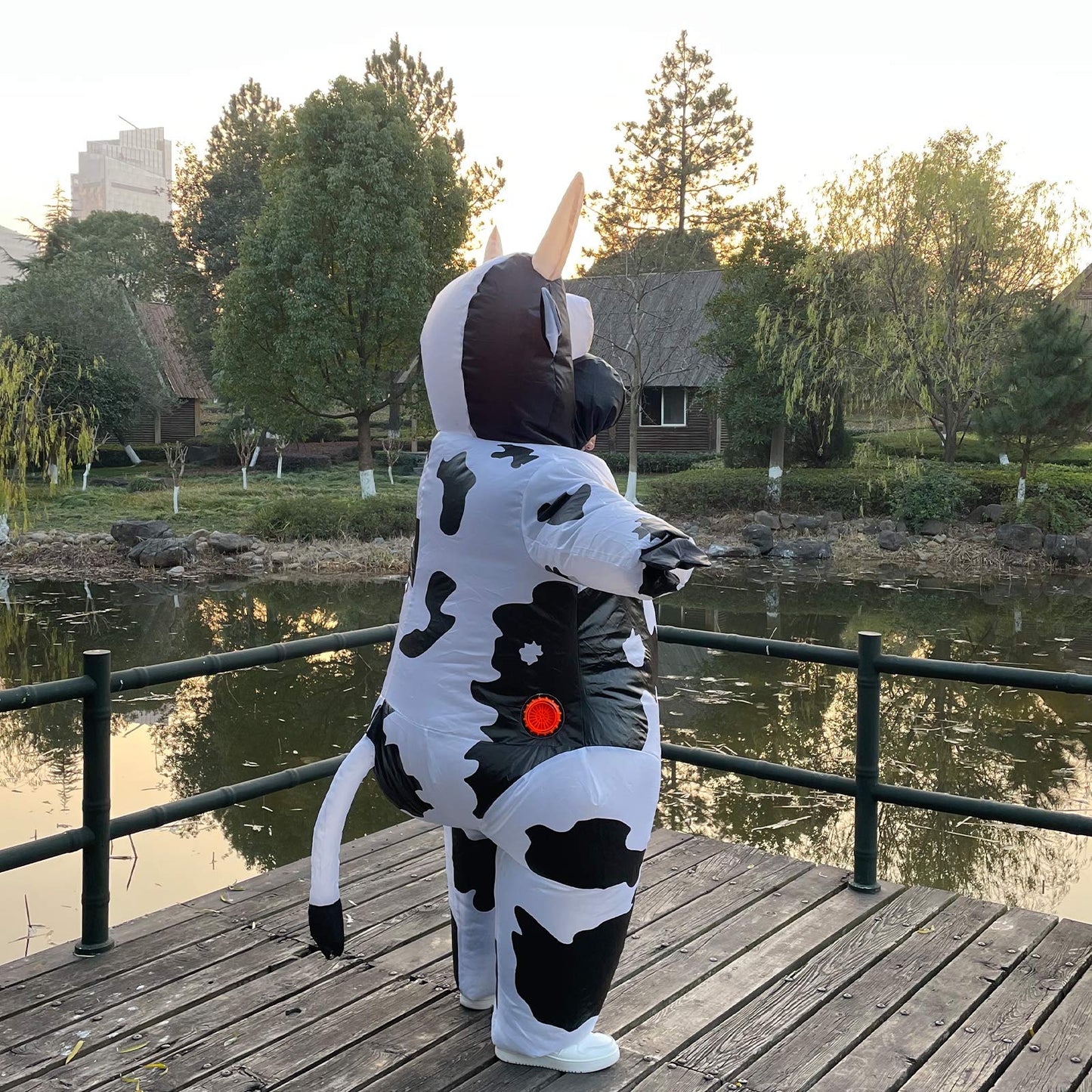 Arokibui Inflatable Cow Costume Blow Up Costume Cosplay Party Festival Halloween Costume Parade Carnival Costume Jumpsuit