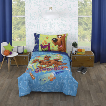 Everything Kids Scooby Doo - Scooby Dooby Doo Blue, Green, Brown & Orange 4Piece Toddler Bed Set - Comforter, Fitted Bottom Shee