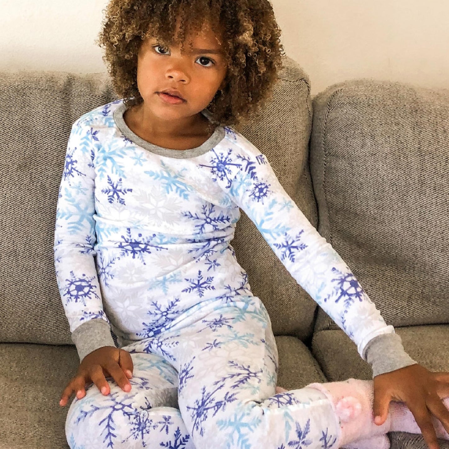 Honestbaby Unisex Baby Organic Cotton Holiday Family Jammies Pajama Set, Falling Snowflakes White, X-Small Us